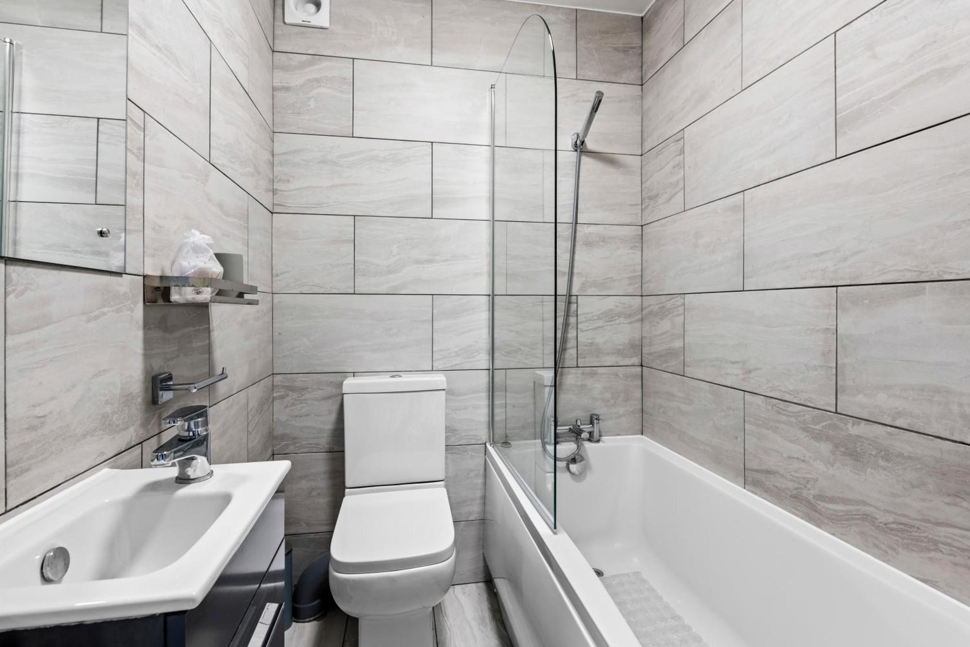 Cosy 2 Bedroom Flat In East Ham, Close To Excel London Exterior foto