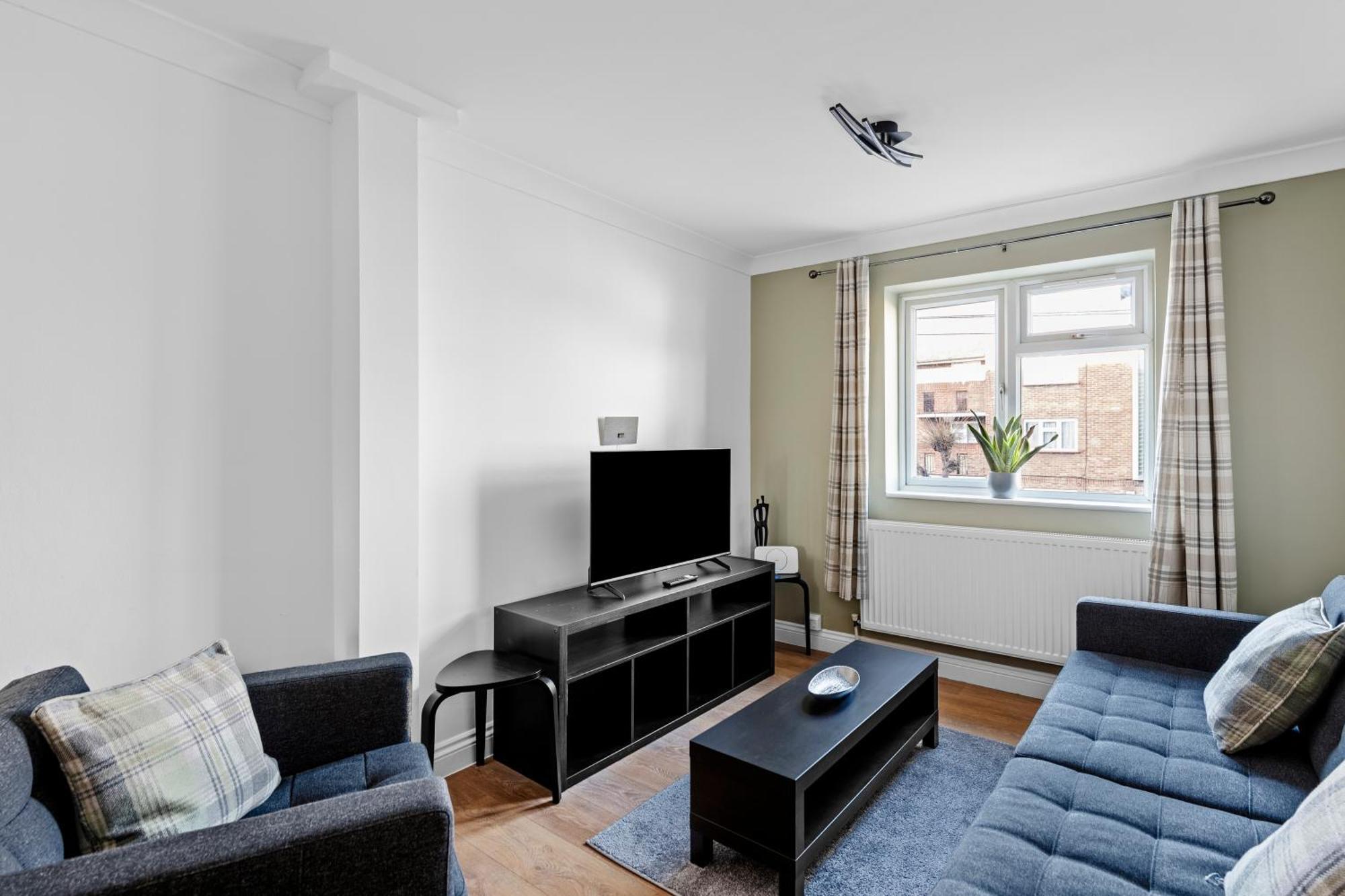 Cosy 2 Bedroom Flat In East Ham, Close To Excel London Exterior foto