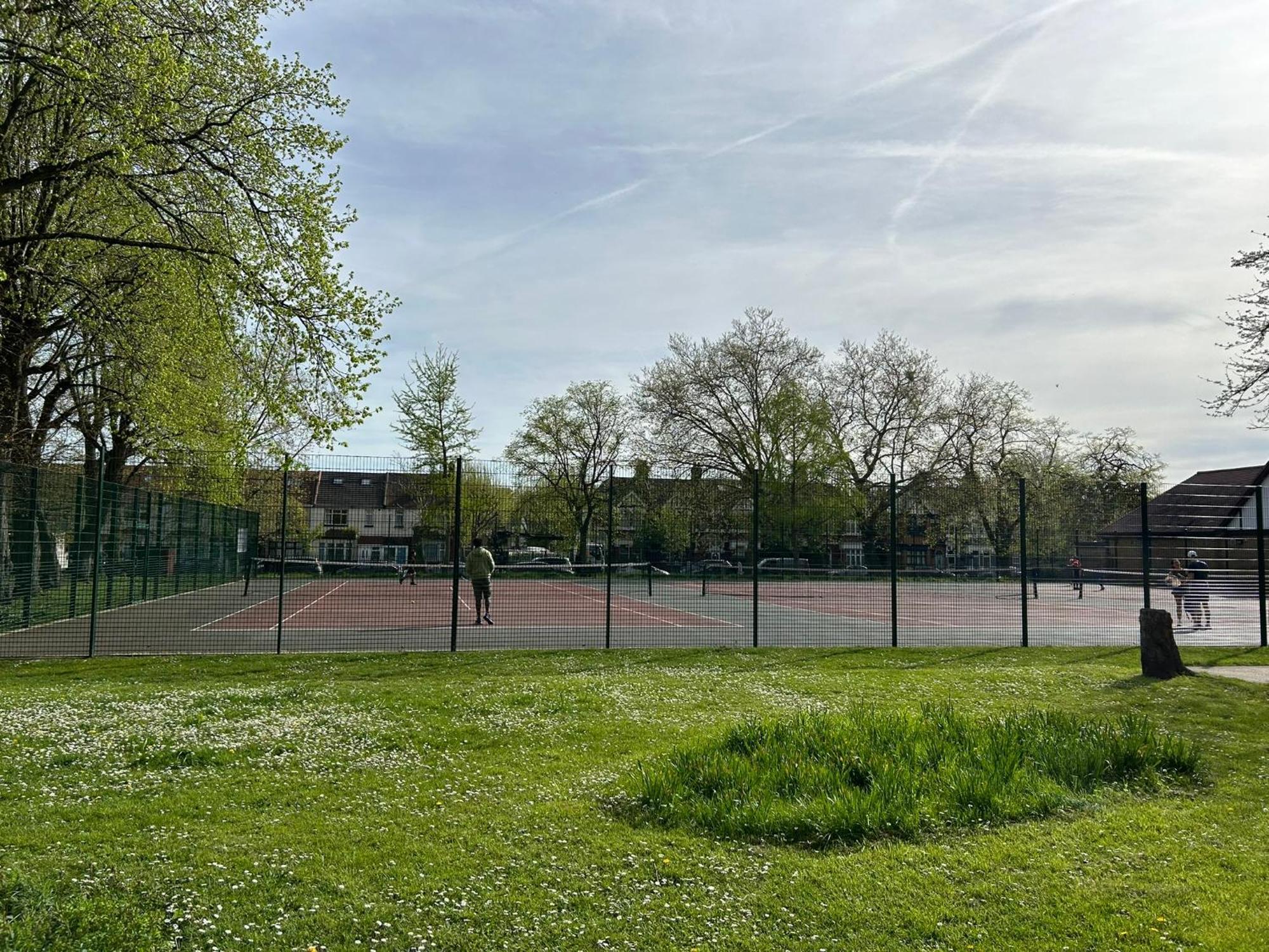 Cosy 2 Bedroom Flat In East Ham, Close To Excel London Exterior foto